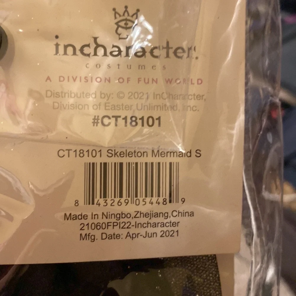 NEW - 2B INCHARACTER GIRLS SMALL COSTUME